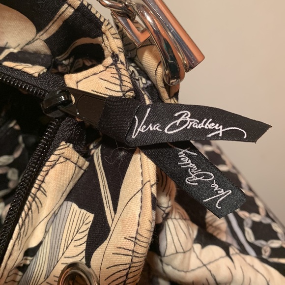 Vera Bradley retired camellia floral pattern shoulder bag - Picture 3 of 8